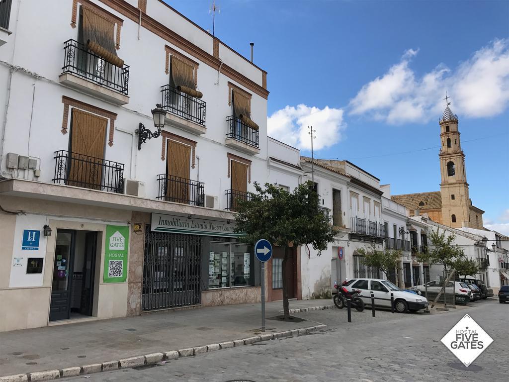 Hostal Five Gates Osuna Exterior foto